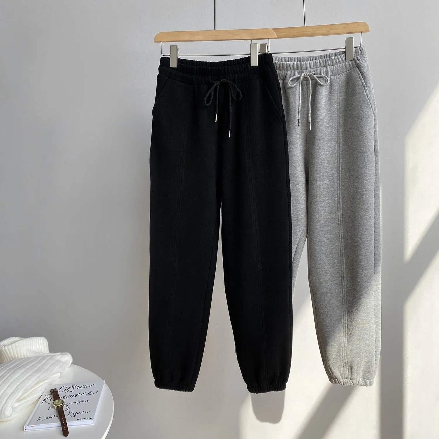 [Korean Style] 2 Colors Drawstring Cinched Waist Fleece Lined Sweatpants